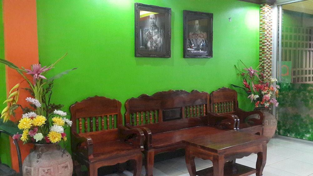 Silla Patong Hostel Eksteriør bilde
