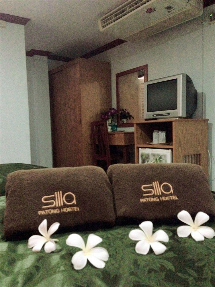 Silla Patong Hostel Eksteriør bilde